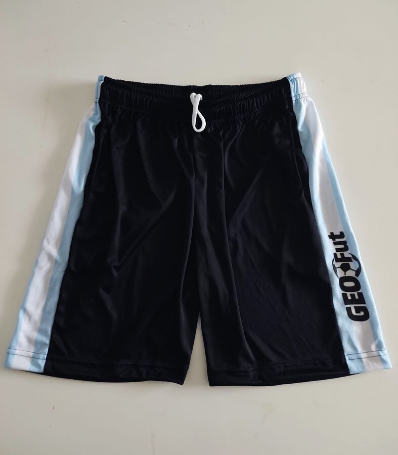 Short GEOFut negro con franja celeste